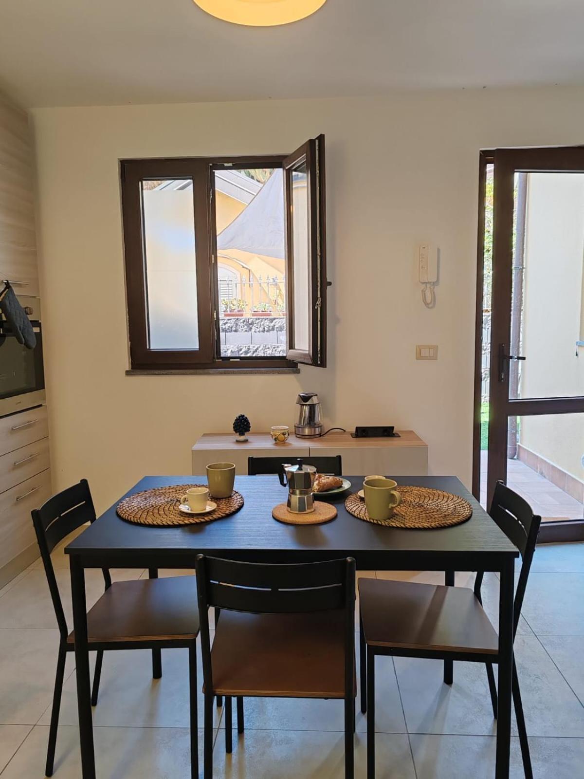 Villa Etna Garden House: Oasis In The Heart Of Catane Extérieur photo