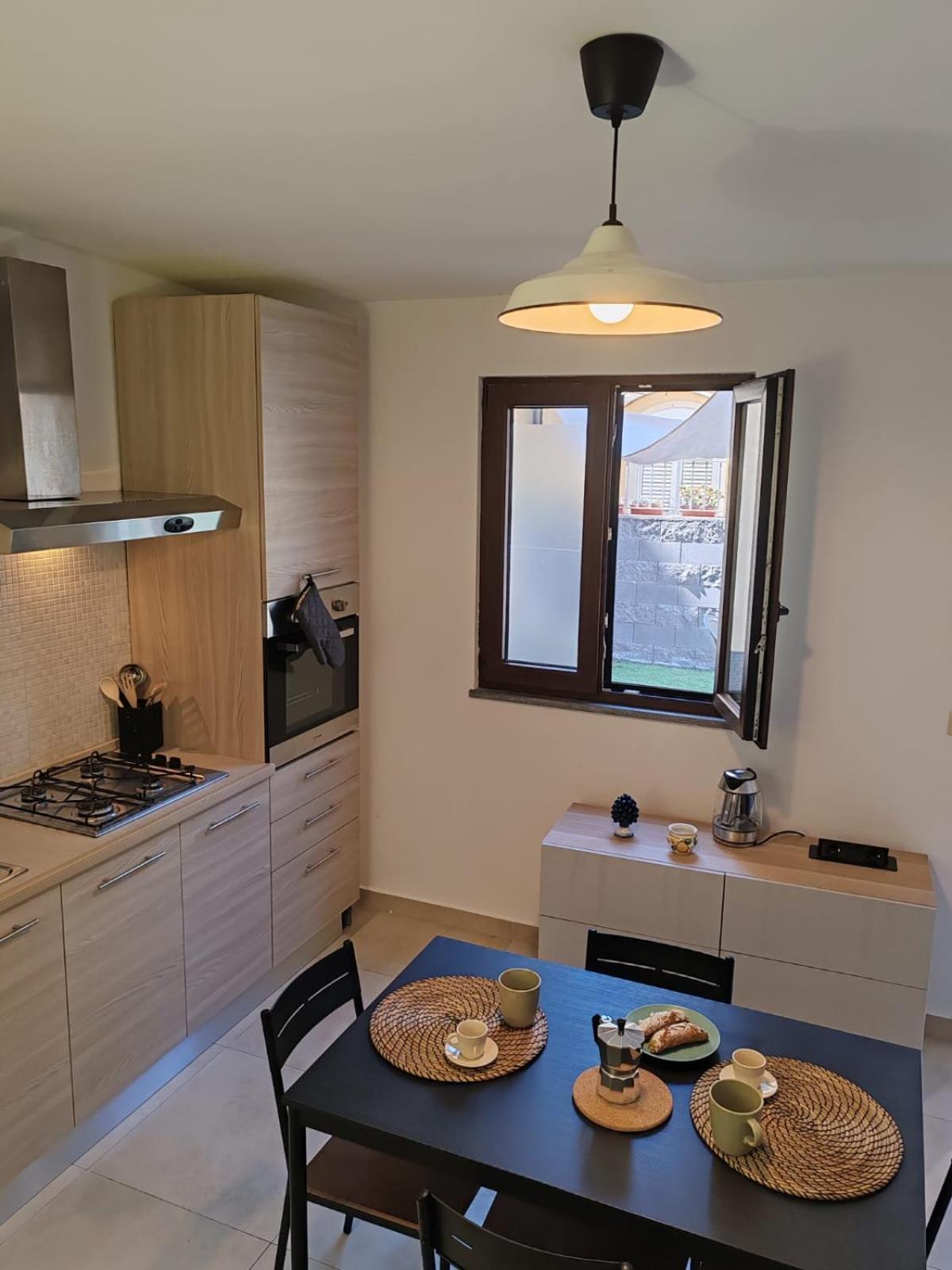 Villa Etna Garden House: Oasis In The Heart Of Catane Extérieur photo